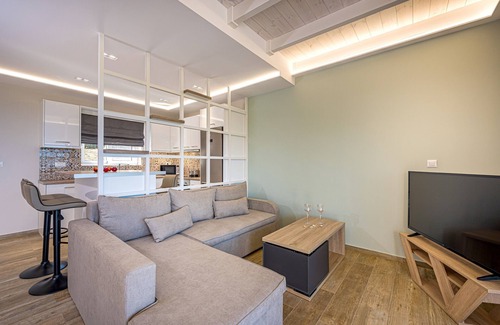 Laganas Villa | VILLA HILL FAMILIES ONLY