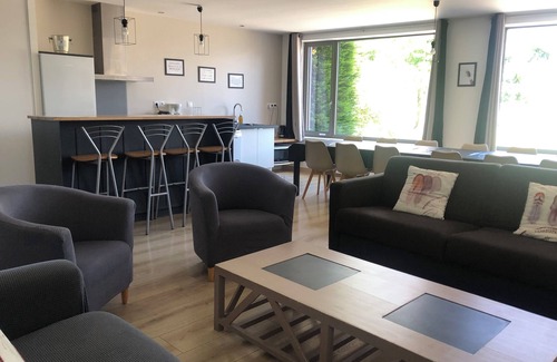 Dormans Cottage | Villa Hortensia half-timbered house, park, quiet, WIFI, wide open spaces