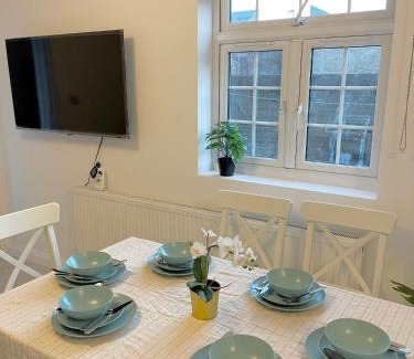 Wapping Apartment | Villa House close to Tower Bridge