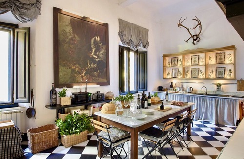 Lilliano Villa | VILLA IL PRINCIPE - Nine Bedroom Villa, Sleeps 18