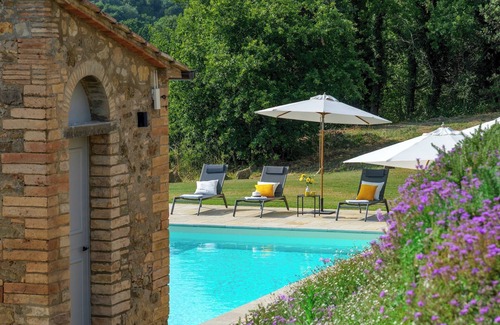 Pomarance Villa | Villa il Pozzo 14, Emma Villas