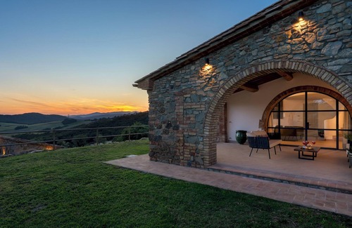 Pomarance Villa | Villa il Pozzo 14, Emma Villas