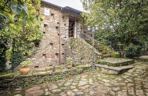 Castropol House | Villa in Asturias with cinema |Pool|BBQ|14 Pax|Games, IR Property Management