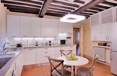 Castellina in Chianti Villa | Villa in Castellina w Pool Garden Winery