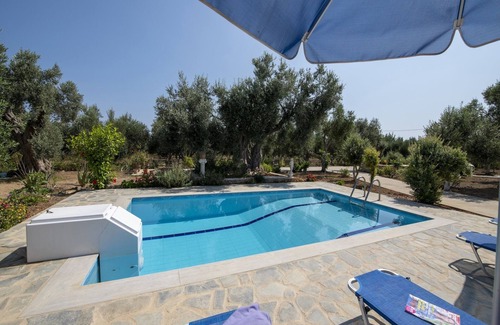 Asteri House | Villa in Crete near Rethymno Beach