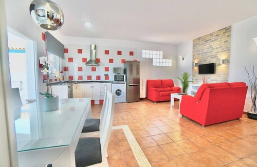 Conil de la Frontera Villa | VILLA IN CONIL PRIVATE POOL, VILLA YUCA