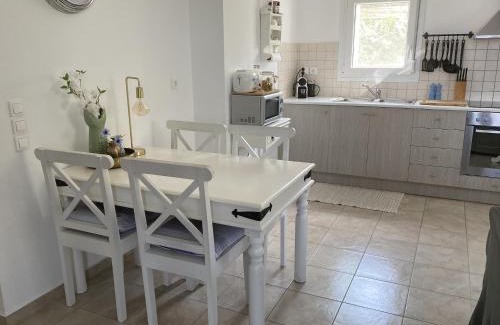 Kirianna Villa | Villa in Loutra with Sea View and Pool