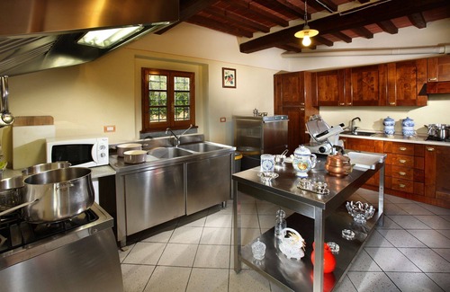 Montecatini Val di Cecina Villa | Villa in Montecatini with 11 bedrooms sleeps 22