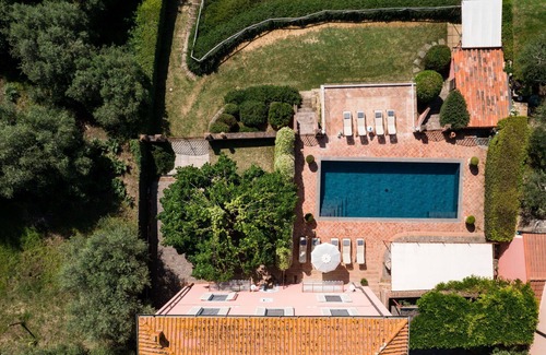 Peccioli Villa | Villa in Montelopio with 5 bedrooms sleeps 13