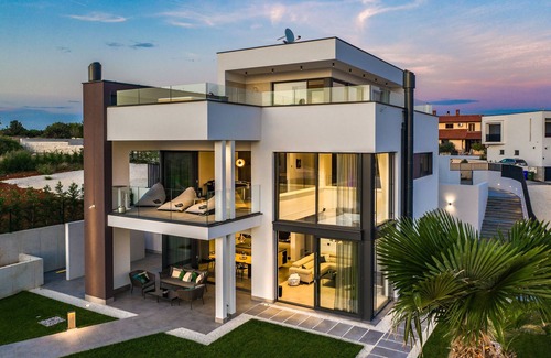 Vintijan Villa | Villa in Pula with Pool near Roman Ruins