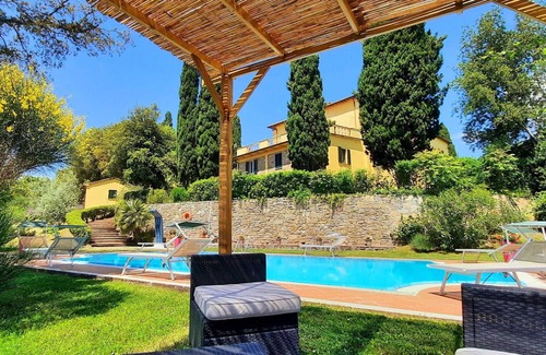 Radicofani Villa | Villa in Radicofani with 13 bedrooms sleeps 28