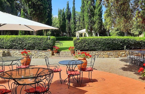 Radicofani Villa | Villa in Radicofani with 13 bedrooms sleeps 28