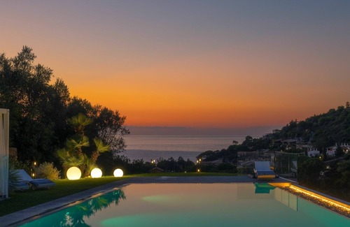 Rio nell'Elba Villa | Villa in Rio Nell'elba with 5 bedrooms sleeps 10