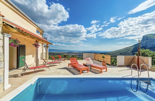 Klis Villa | Villa in Solin with Private Pool and Garden