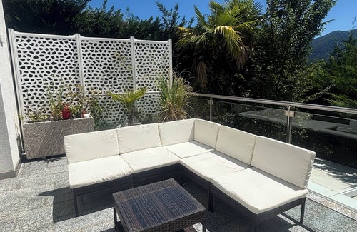 Carona Villa | Villa in the countryside with lake view - relaxation 10 min. from the city!