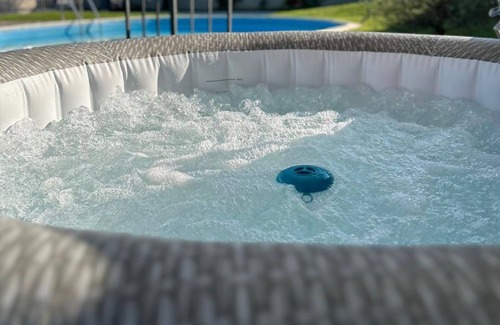 Rotabile Villa | Villa in the green with swimming pool and whirlpool