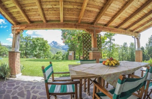 Casone Carpinelli House | Villa in Tuscany, Garfagnana. For 14 pax, parking, Wi-Fi and garden