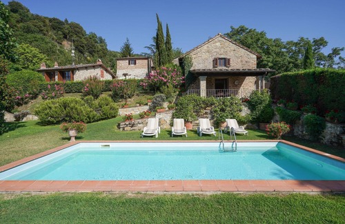 Dicomano Villa | Villa in Vicchio with 2 bedrooms sleeps 4