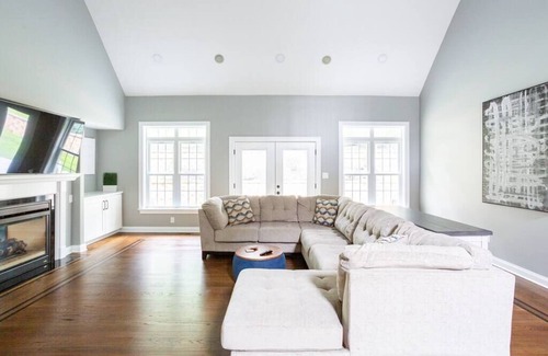 Pike Creek House | Villa in Wilmington's Chateau Country