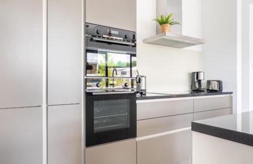 Zeewolde Villa | Villa in Zeewolde near Flevostrand Beach, cleaning included