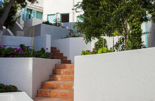 Koutouloufari Apartment | Villa Iokasti