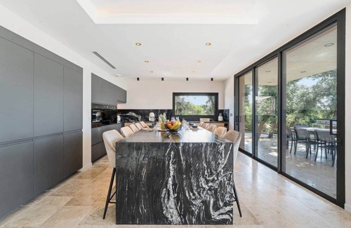 Rochefort-du-Gard House | Villa Isahey, Luxury in Provence.