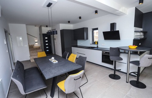 Mali Maj Villa | Villa Jacky in Poreč for 8 people with private pool just 900 meters from sea