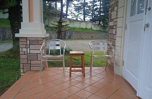 Cipanas Villa | Villa Kota Bunga Widuri