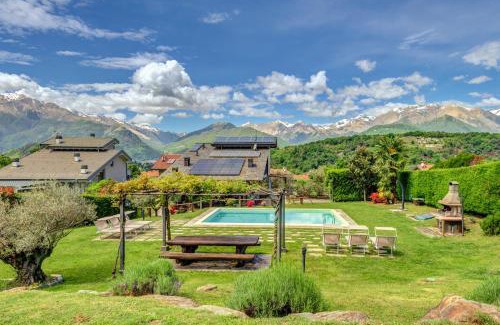 Colico Villa | Villa La Corte with amazing pool and garden