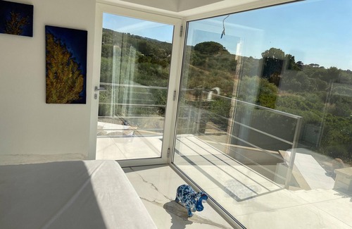 Trinita d'Agultu e Vignola Villa | Villa 'La Marinedda' with Sea View, Private Pool and Air Conditioning