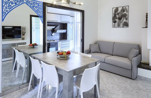 Diano Marina Villa | Villa La Rodina, for exclusive use, for 12, with heated pool (shared)