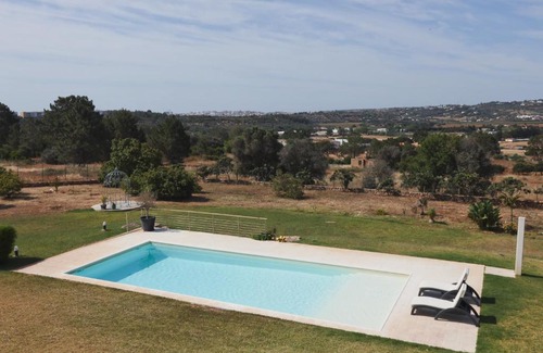 Chinicato Villa | Villa Lagos Hidden Paradise for 8 people