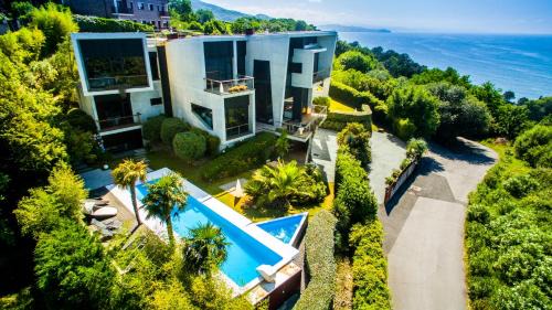 San Sebastian Villa | Villa Lanperna