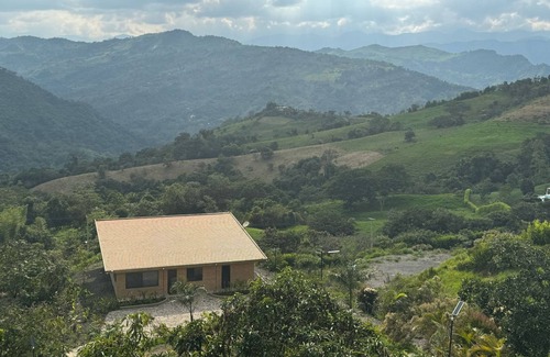Nocaima Villa | Villa Layla: Lugar de fantasía para descanso en familia parte de Villas Encanto