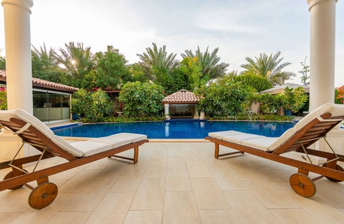 Abu Dhabi Villa | Villa Lazuli - One-of-a-kind stay, pool & jacuzzi - Saadiyat Island for 8 Guests