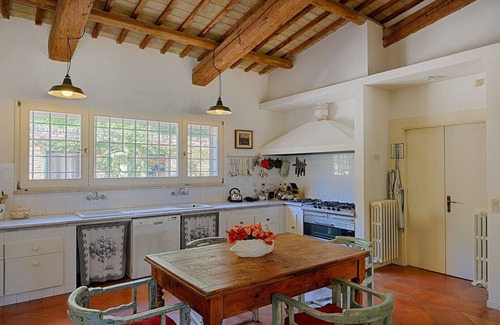 Cupra Marittima Villa | Villa Le Cupe - Luxury 5 Bedroom Villa With Pool by the Sea