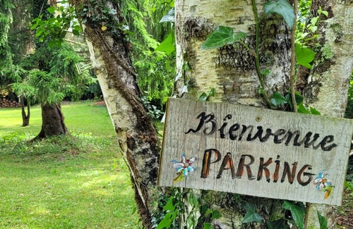 Thonac Ski Chalet | Villa “Le Roc” for 10, garden and swimming pool