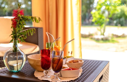 Alghero Cottage | Villa Libeccio for 9 persons close to the beach with shared swimming pool
