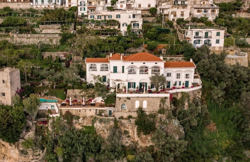 Praiano Villa | VILLA LILLA gorgeous villa in Praiano Amalfi Coast, Fully staffed