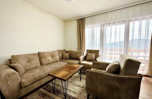 Pejë Villa | Villa Liqenat