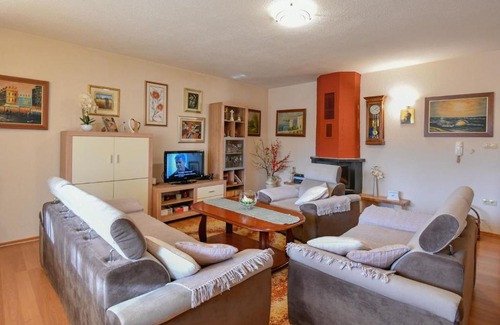 Imotski Villa | Villa Lovro in Imotski, private pool