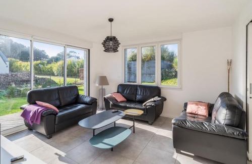 Tregastel House | Villa lumineuse 4 étoiles, 50m de la plage, jardin clos, tranquillité à Trégastel - FR-1-368-399