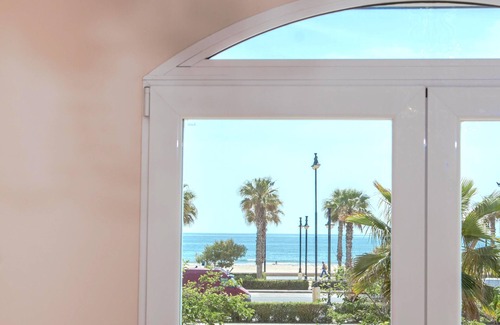 La Malva-rosa House | Villa Luz in front of Malvarrosa beach