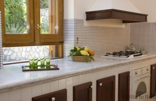 Colli di Fontanelle Villa | Villa Magnolia a 3 bedrooms and 2 bathrooms, pool, parking and garden