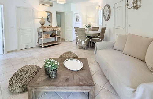 Cavaliere Villa | Villa Mamatai: the charm of a 4-star bastide 350m from the beach!