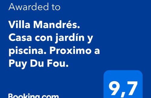 Totanes Apartment | Villa Mandrés. Casa con jardín y piscina. Proximo a Puy Du Fou.
