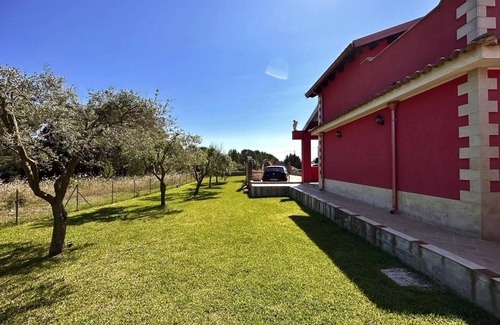 Noto Villa | Villa 'Manghisi' with Mountain View, Private Pool and Private Terrace