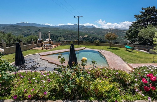 Kissamos Villa | Villa Mardim -Villa with panoramic views in Crete