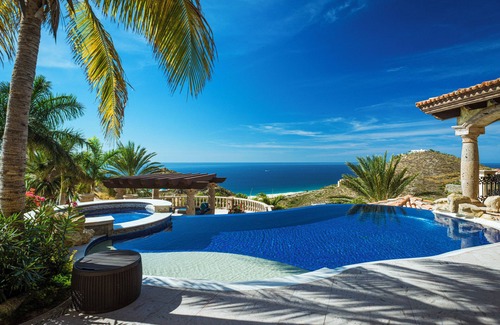 Pedregal House | Villa Maria, days begin with ocean breezes and end with candlelight and calm!