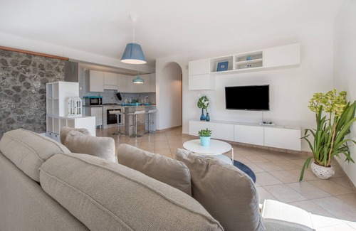 Marina del Cantone Villa | Villa Marianna with Sea view, private pool and tennis court